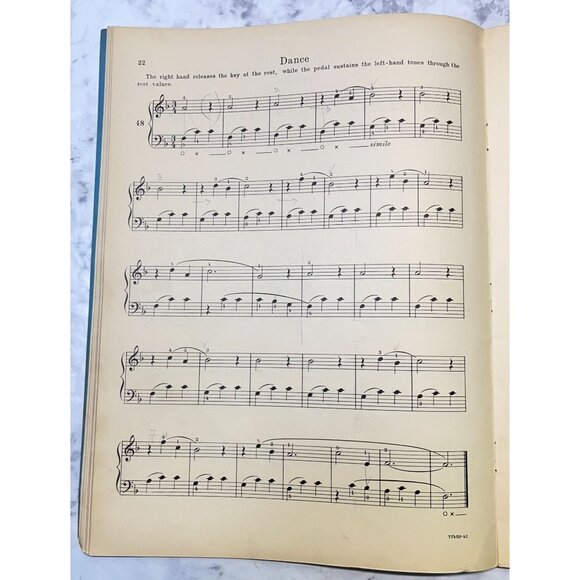 The Robyn-Gurlitt Piano 85 Etudes to Develop Sight Reading and Pedal Technic - Picture 9 of 12